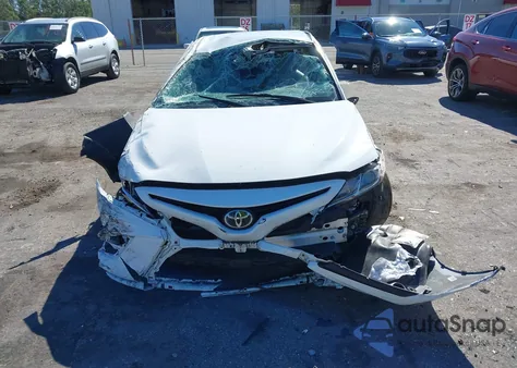 2020 Toyota Camry Se z USA, uszkodzony, nr VIN 4T1M11AK8LU871158
